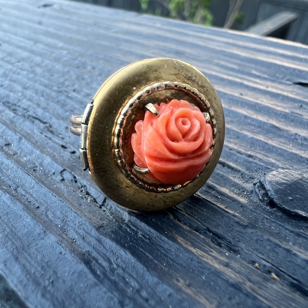 Vintage Coral Rose Locket Poison Ring - Adjustable - Gold Tone